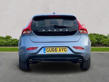 Used Volvo V40 2016 for sale - 76237031: Photo 4