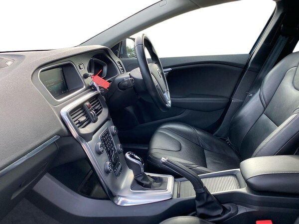 Used Volvo V40 2016 for sale - 76237031: Photo 7