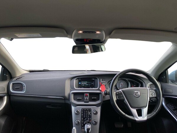 Used Volvo V40 2016 for sale - 76237031: Photo 8