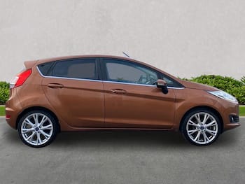 Used Ford Fiesta 2017 for sale - 79649902: Photo