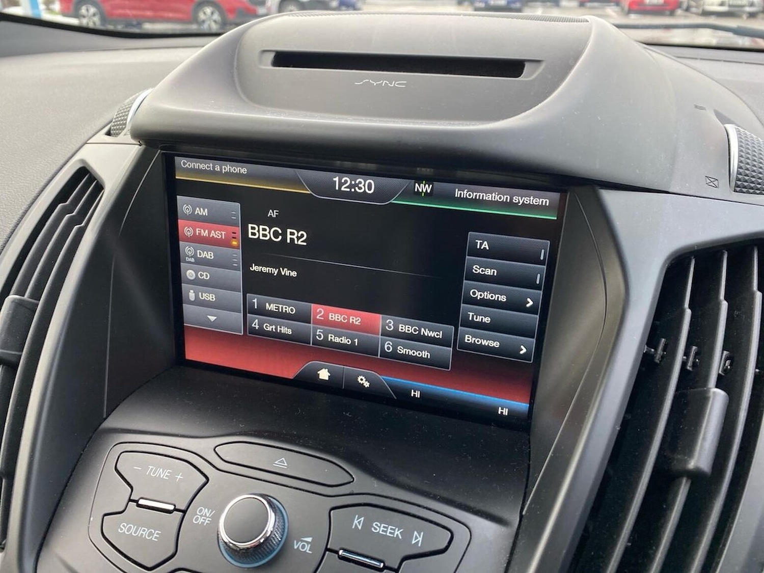 Used Ford Kuga 2015 for sale - 76799414: Photo 11