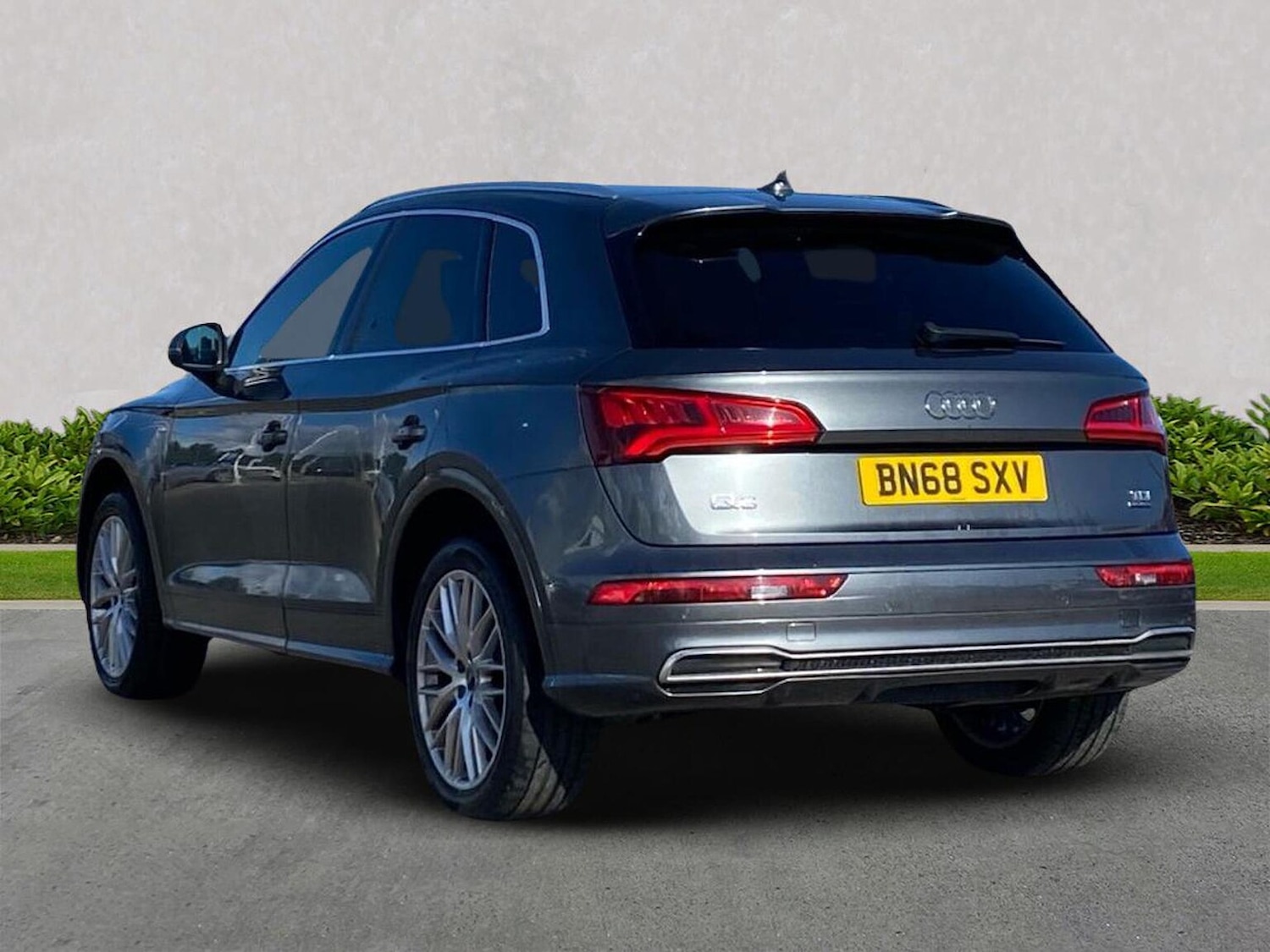 Used Audi Q5 2018 for sale - 76807484: Photo 2