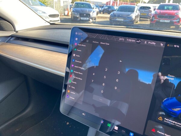 Used Tesla Model 3 2021 for sale - 76182489: Photo 11