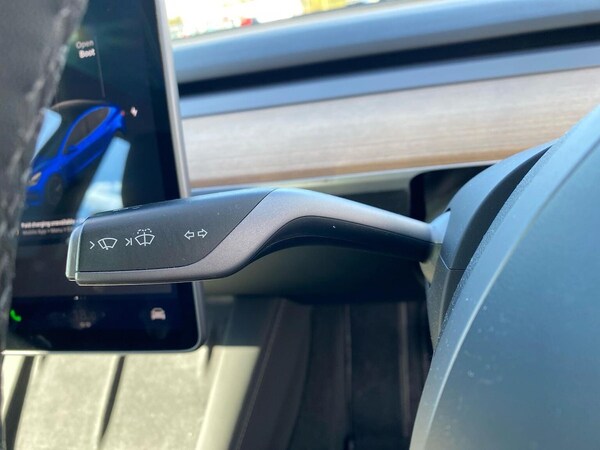 Used Tesla Model 3 2021 for sale - 76182489: Photo 28