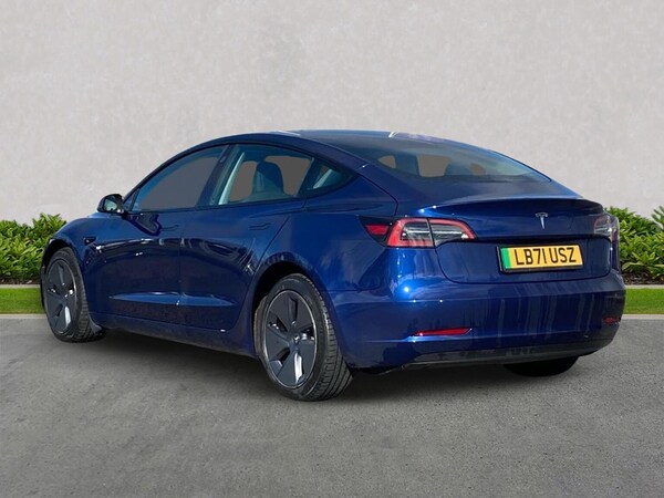 Used Tesla Model 3 2021 for sale - 76182489: Photo 2