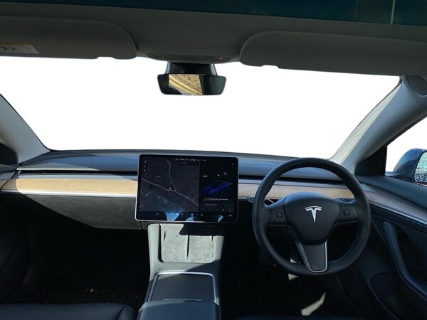 Used Tesla Model 3 2021 for sale - 76182489: Photo 8