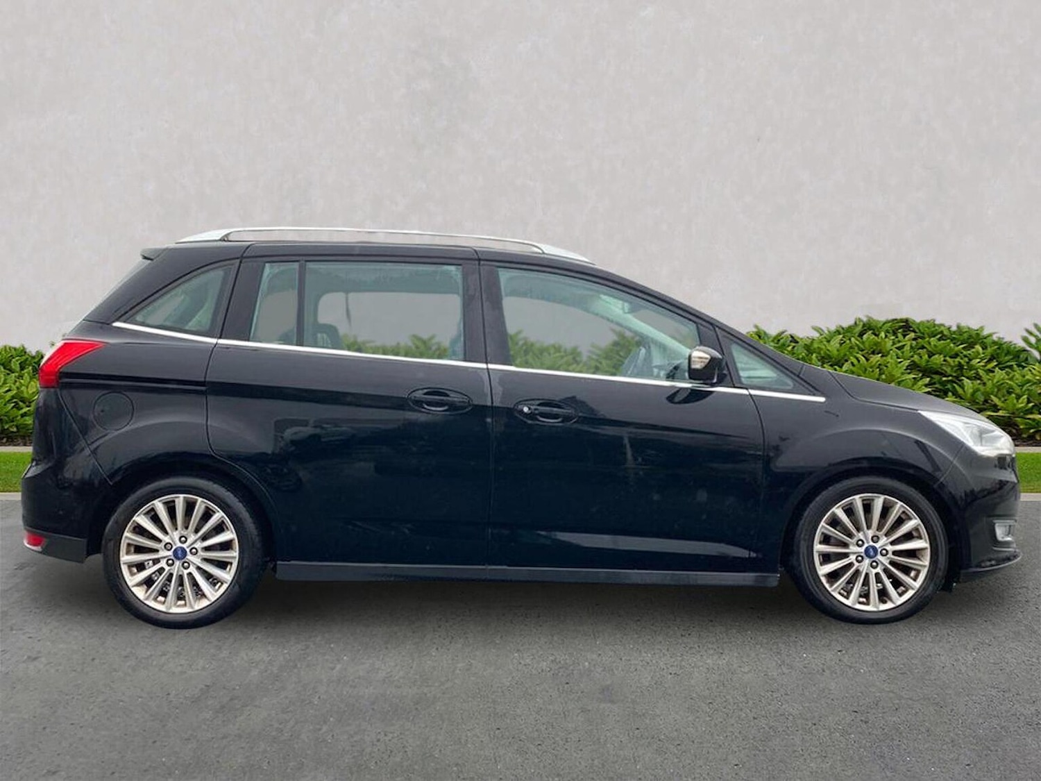 Used Ford Grand C-Max 2017 for sale - 76605553: Photo 3