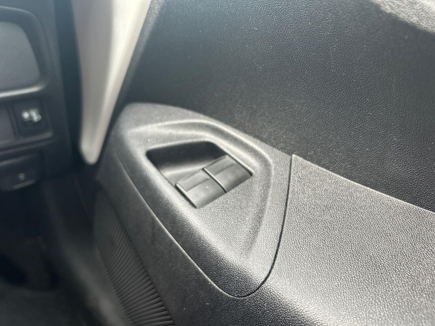 Used Peugeot 108 2016 for sale - 76107133: Photo 21