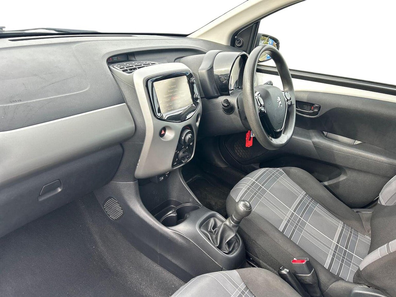 Used Peugeot 108 2016 for sale - 76107133: Photo 7