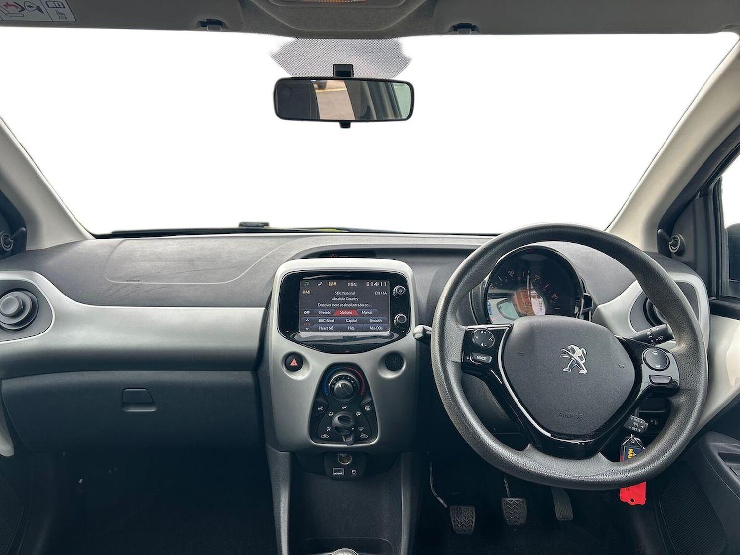 Used Peugeot 108 2016 for sale - 76107133: Photo 8