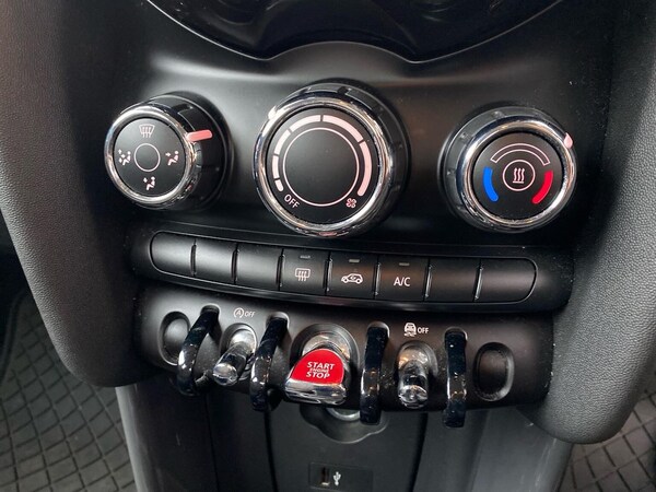 Used MINI Hatch 2018 for sale - 76329991: Photo 12