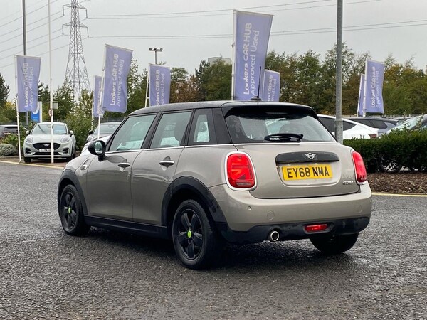 Used MINI Hatch 2018 for sale - 76329991: Photo 2