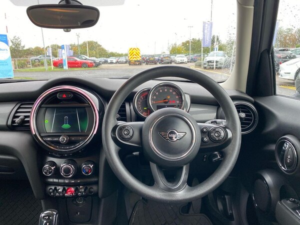 Used MINI Hatch 2018 for sale - 76329991: Photo 9