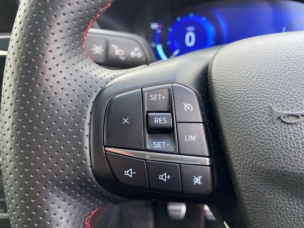 Used Ford Kuga 2023 for sale - 75701188: Photo 26