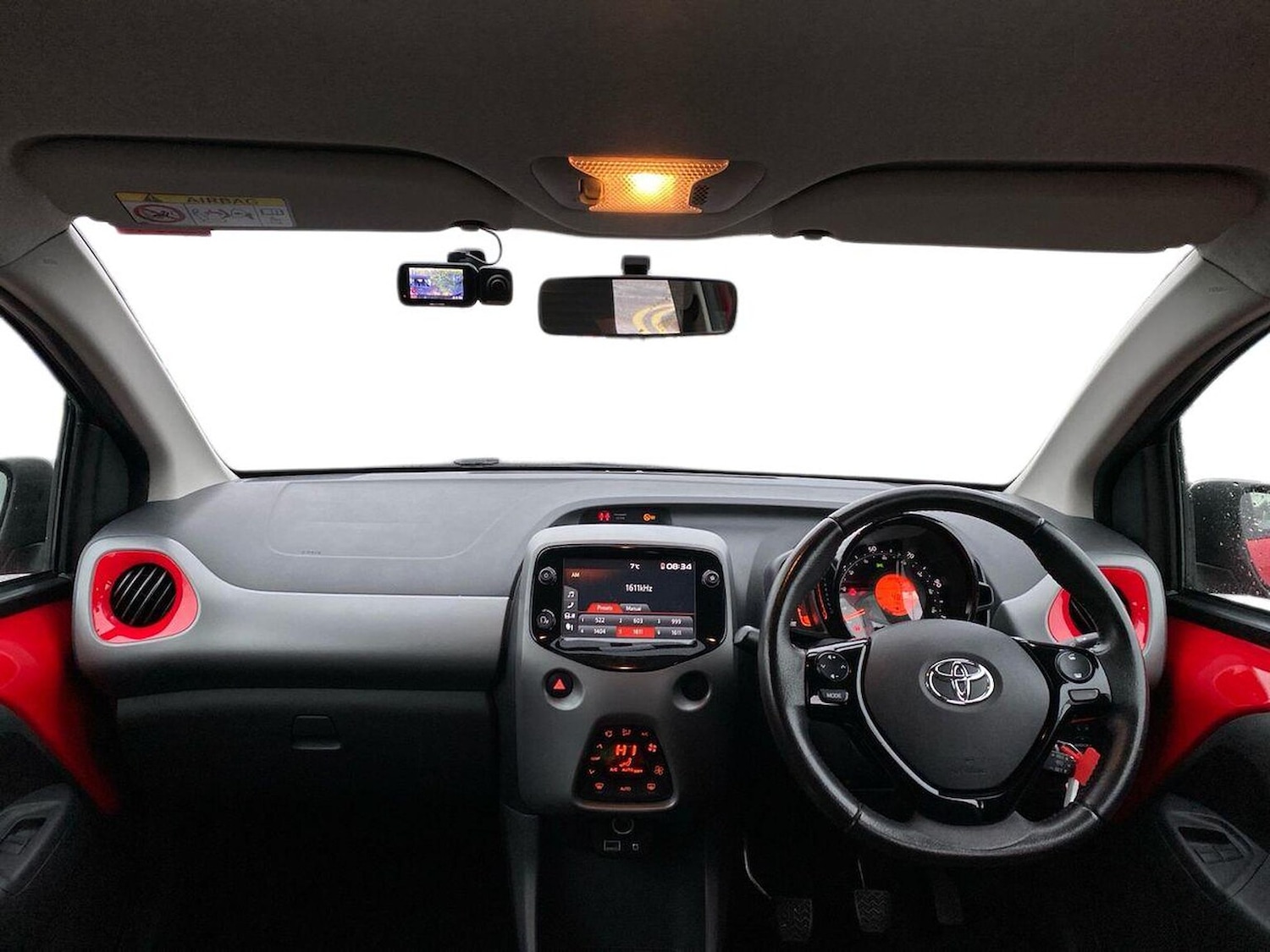 Used Toyota AYGO 2019 for sale - 76577273: Photo 8