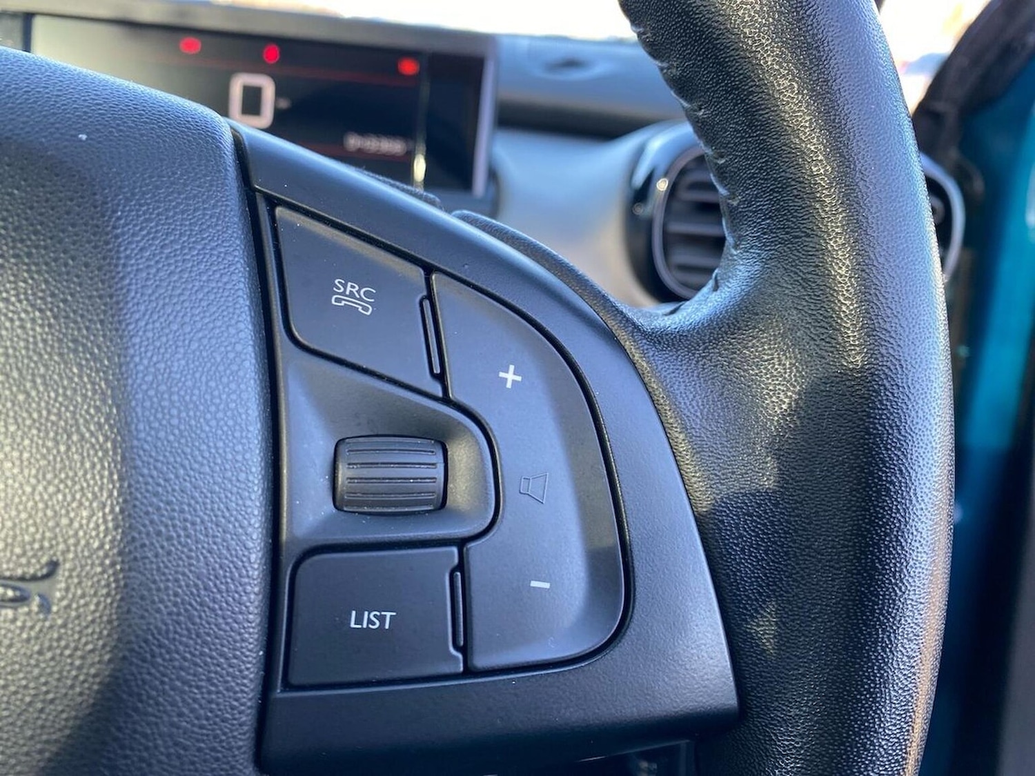 Used Citroen C4 Cactus 2018 for sale - 78211132: Photo 27