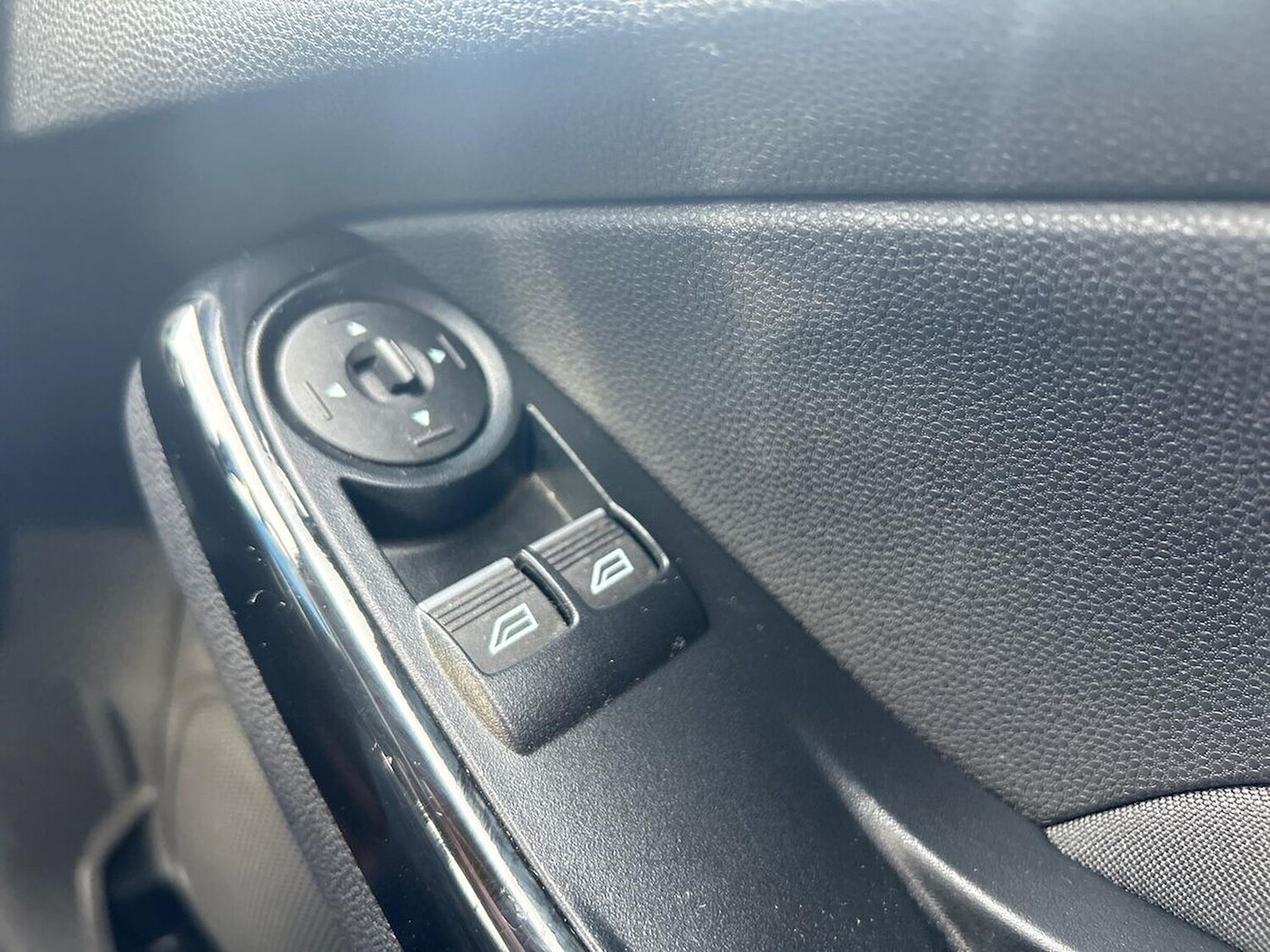 Used Ford Fiesta 2017 for sale - 76555451: Photo 21