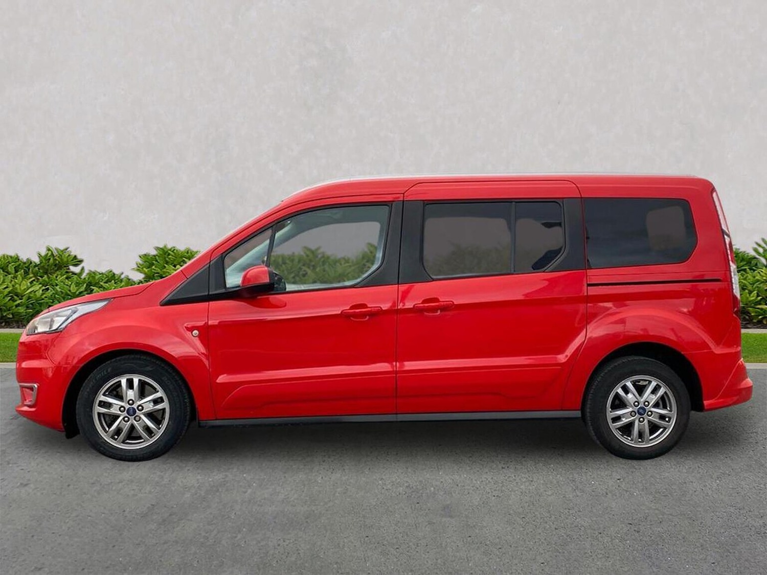 Used Ford Grand Tourneo Connect 2019 for sale - 76490728: Photo 19