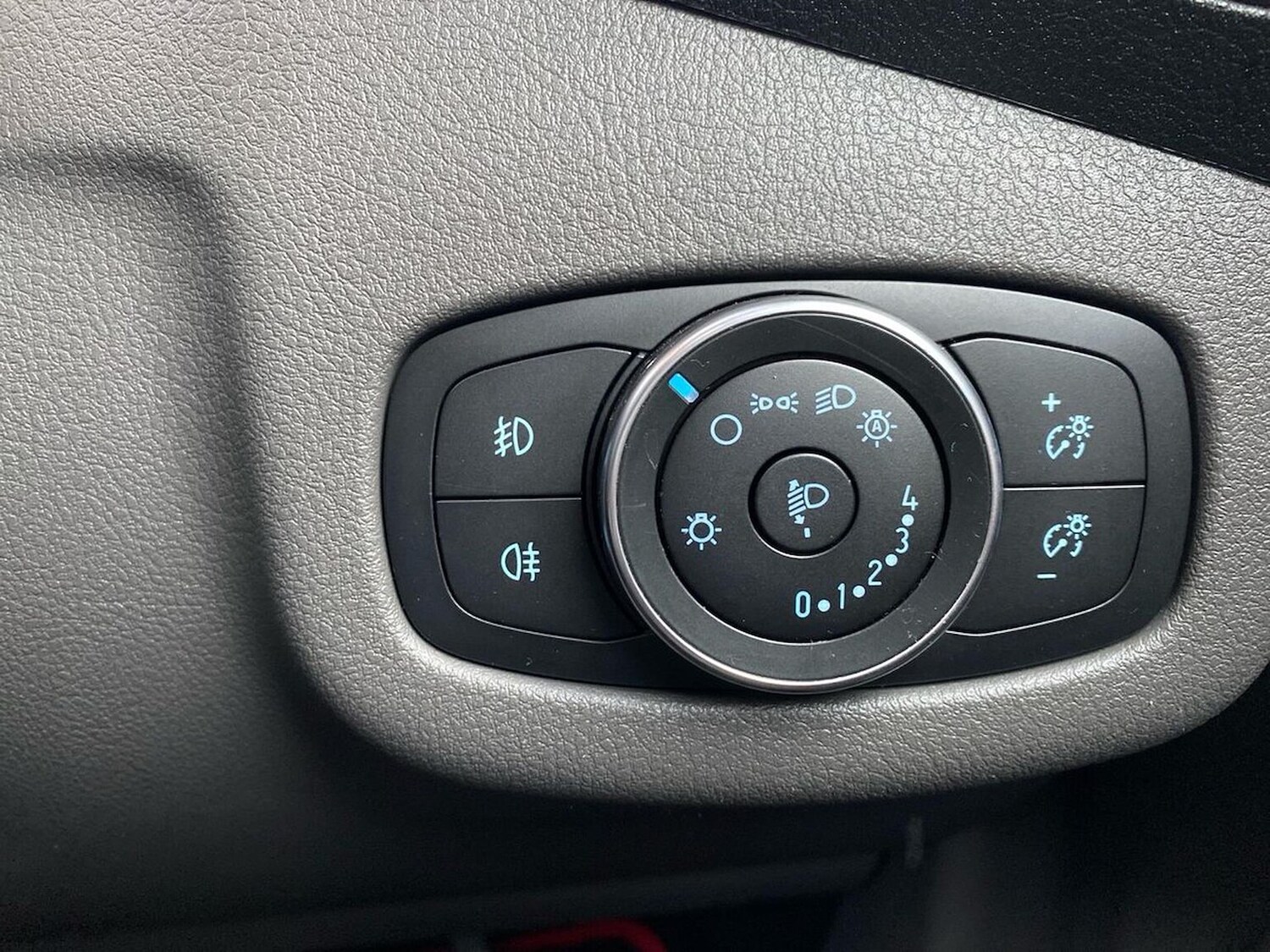 Used Ford Grand Tourneo Connect 2019 for sale - 76490728: Photo 22