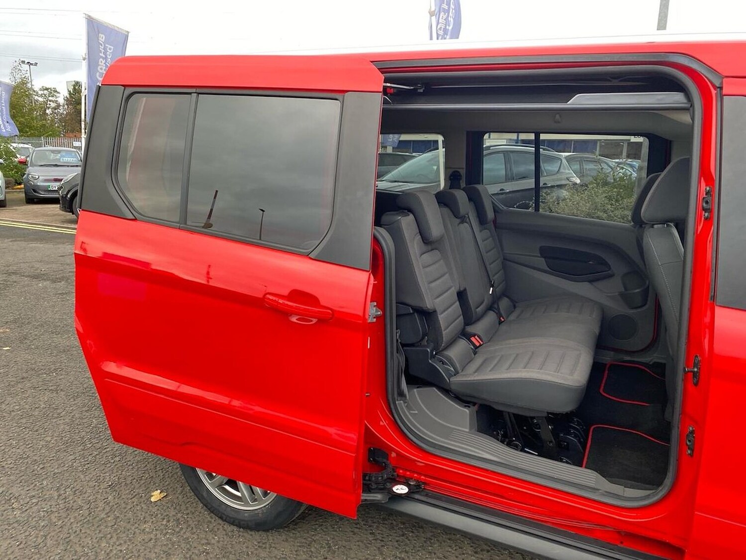 Used Ford Grand Tourneo Connect 2019 for sale - 76490728: Photo 24