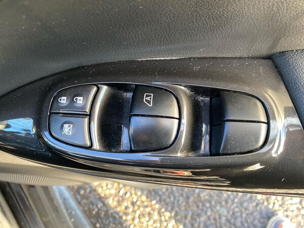 Used Nissan Juke 2017 for sale - 76320679: Photo 21