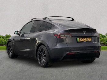 Used Tesla Model Y 2023 for sale - 76193221: Photo