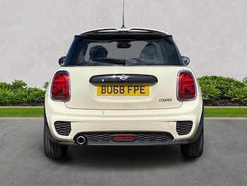 Used MINI Hatch 2019 for sale - 79114926: Photo