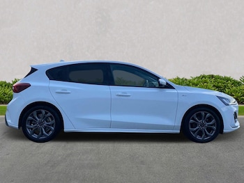 Used Ford Focus 2023 for sale - 75689841: Photo