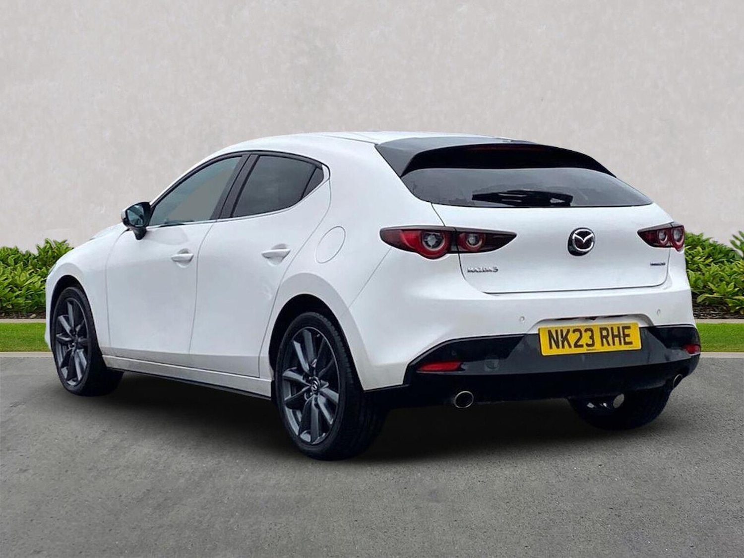 Used Mazda Mazda3 2023 for sale - 76212011: Photo 2