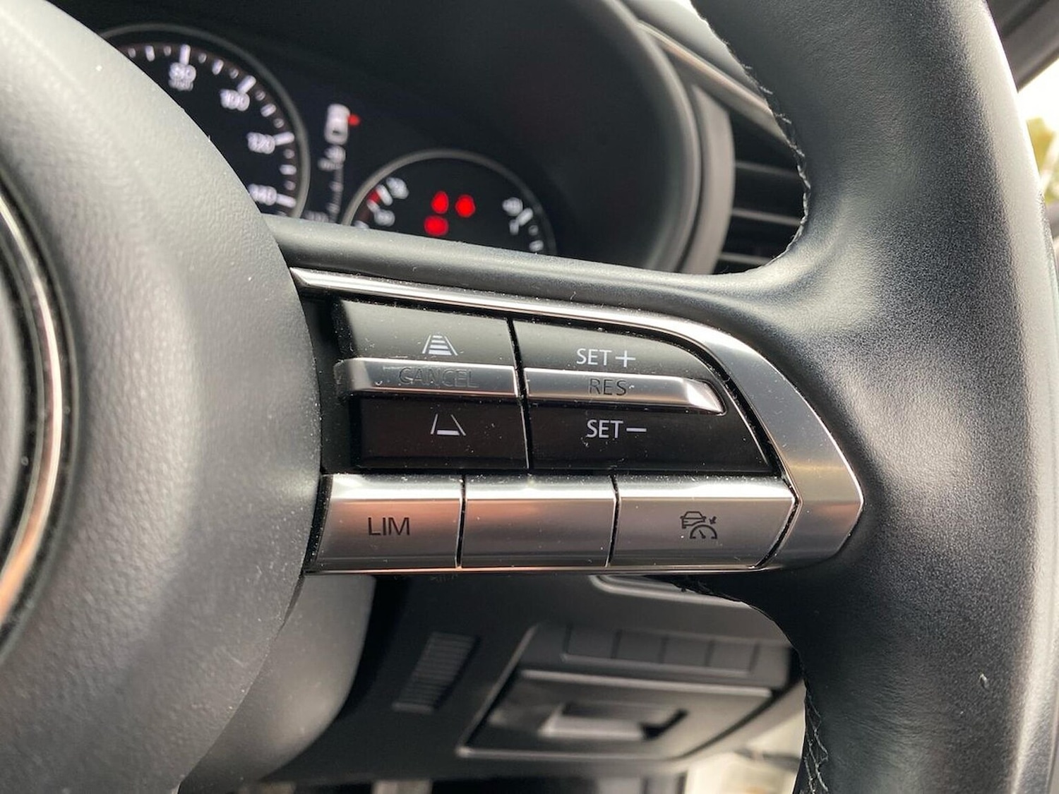 Used Mazda Mazda3 2023 for sale - 76212011: Photo 27