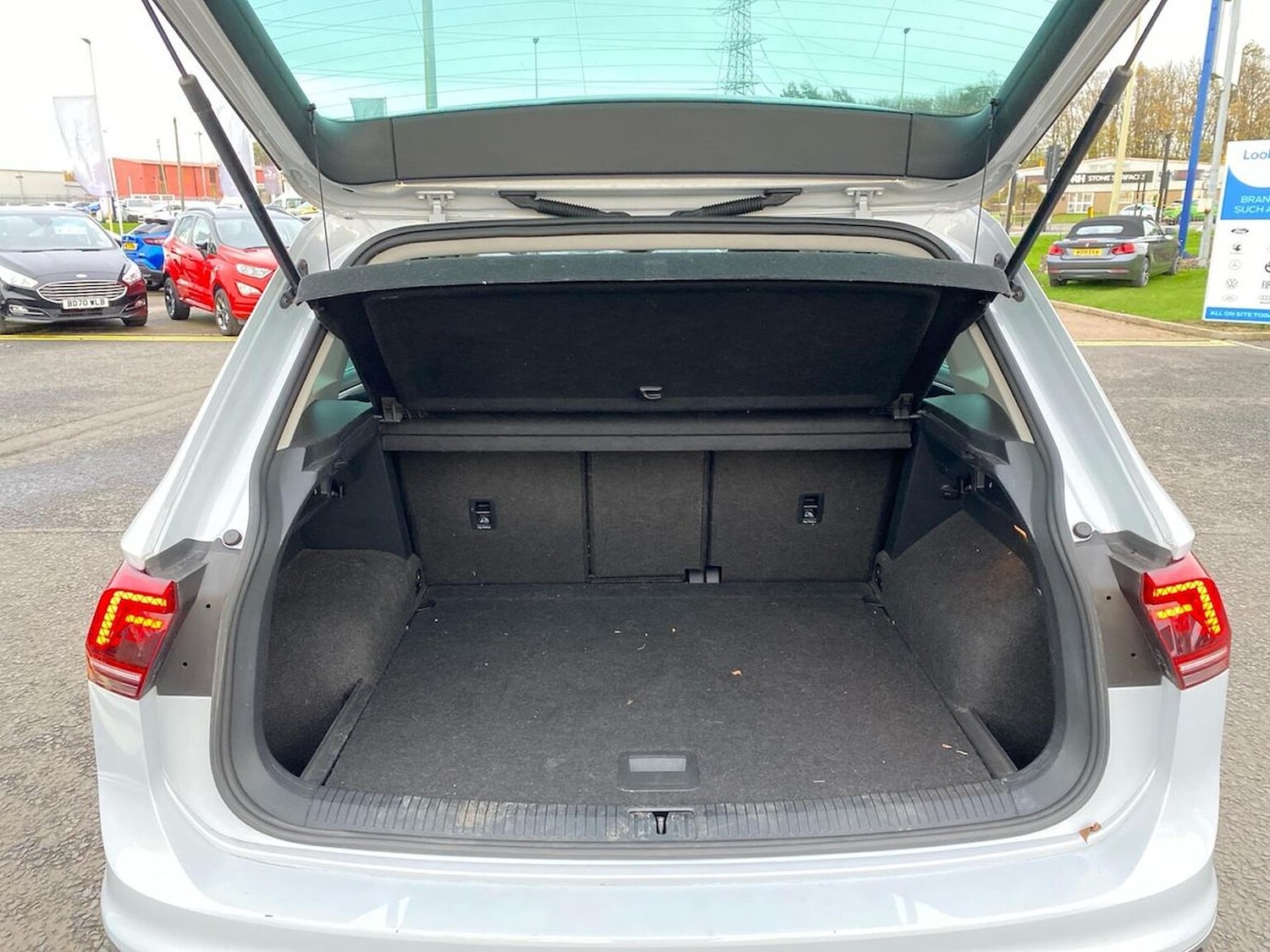 Used Volkswagen Tiguan 2018 for sale - 77061566: Photo 17