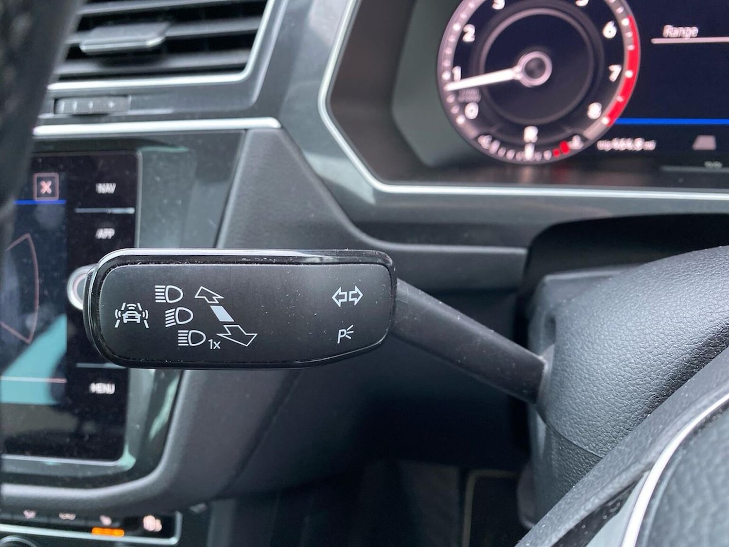 Used Volkswagen Tiguan 2018 for sale - 77061566: Photo 28