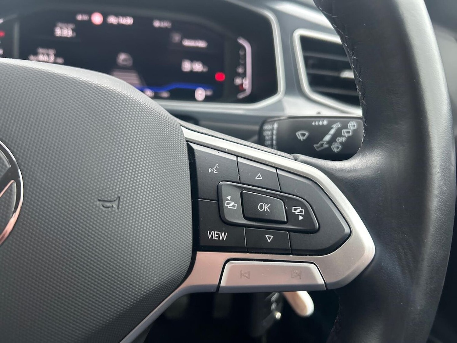 Used Volkswagen T-Roc 2022 for sale - 78061068: Photo 27