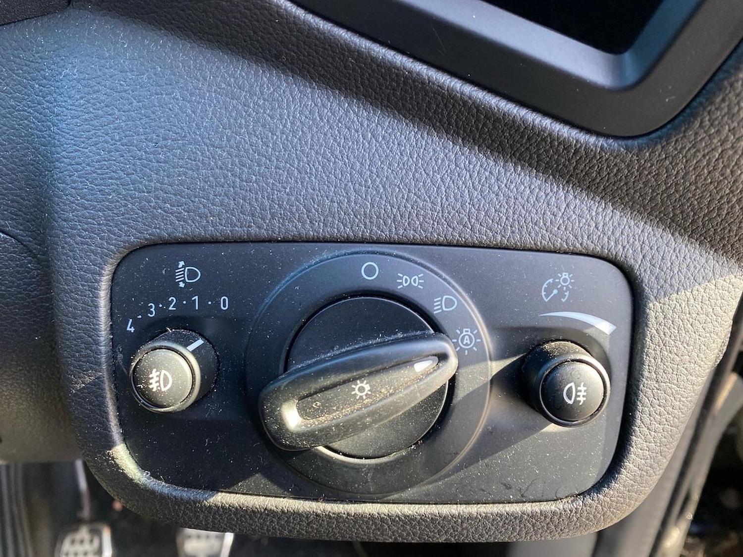 Used Ford Kuga 2017 for sale - 78192241: Photo 24