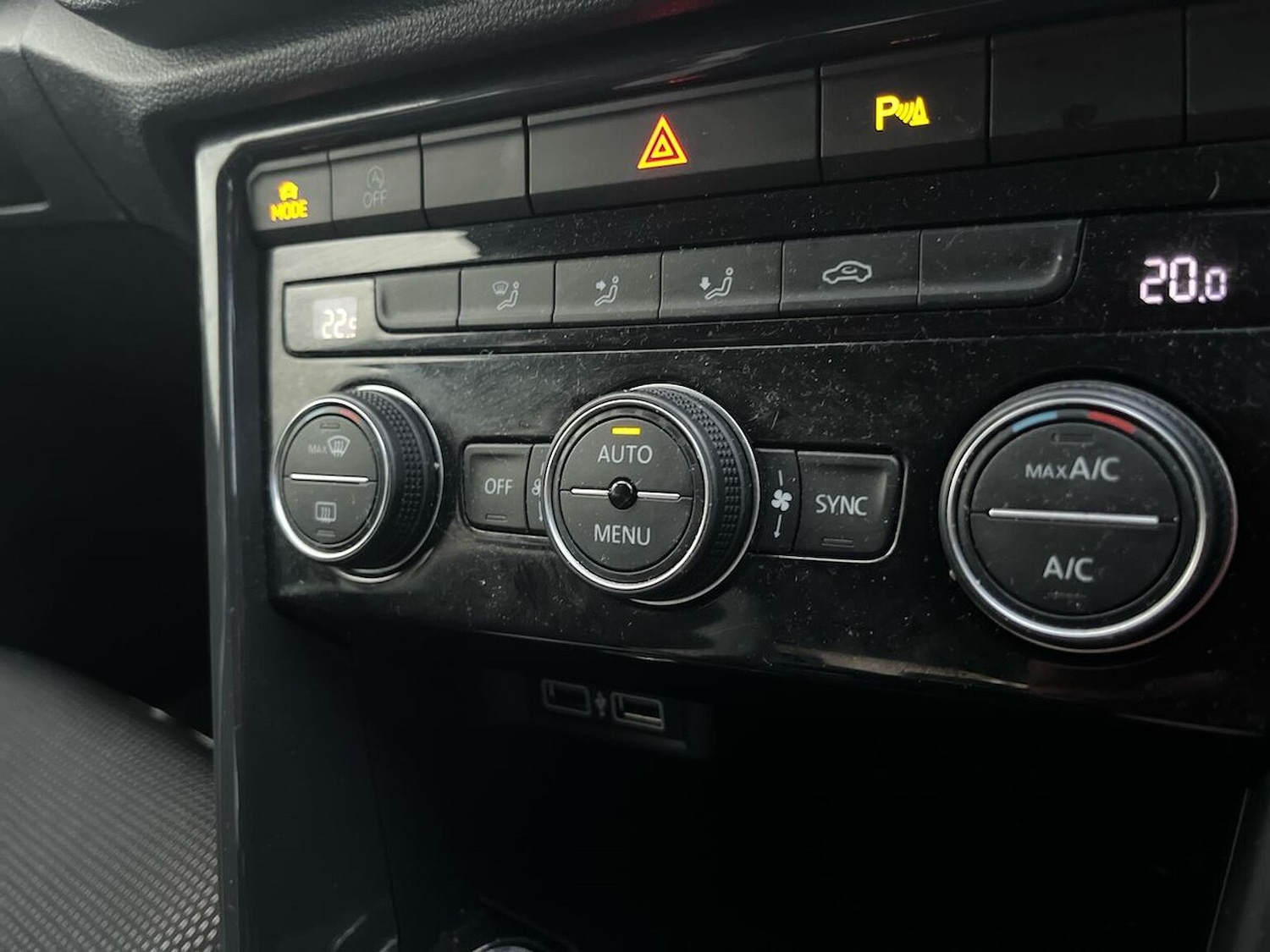 Used Volkswagen T-Roc 2018 for sale - 77775183: Photo 12