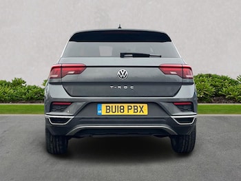 Used Volkswagen T-Roc 2018 for sale - 77775183: Photo