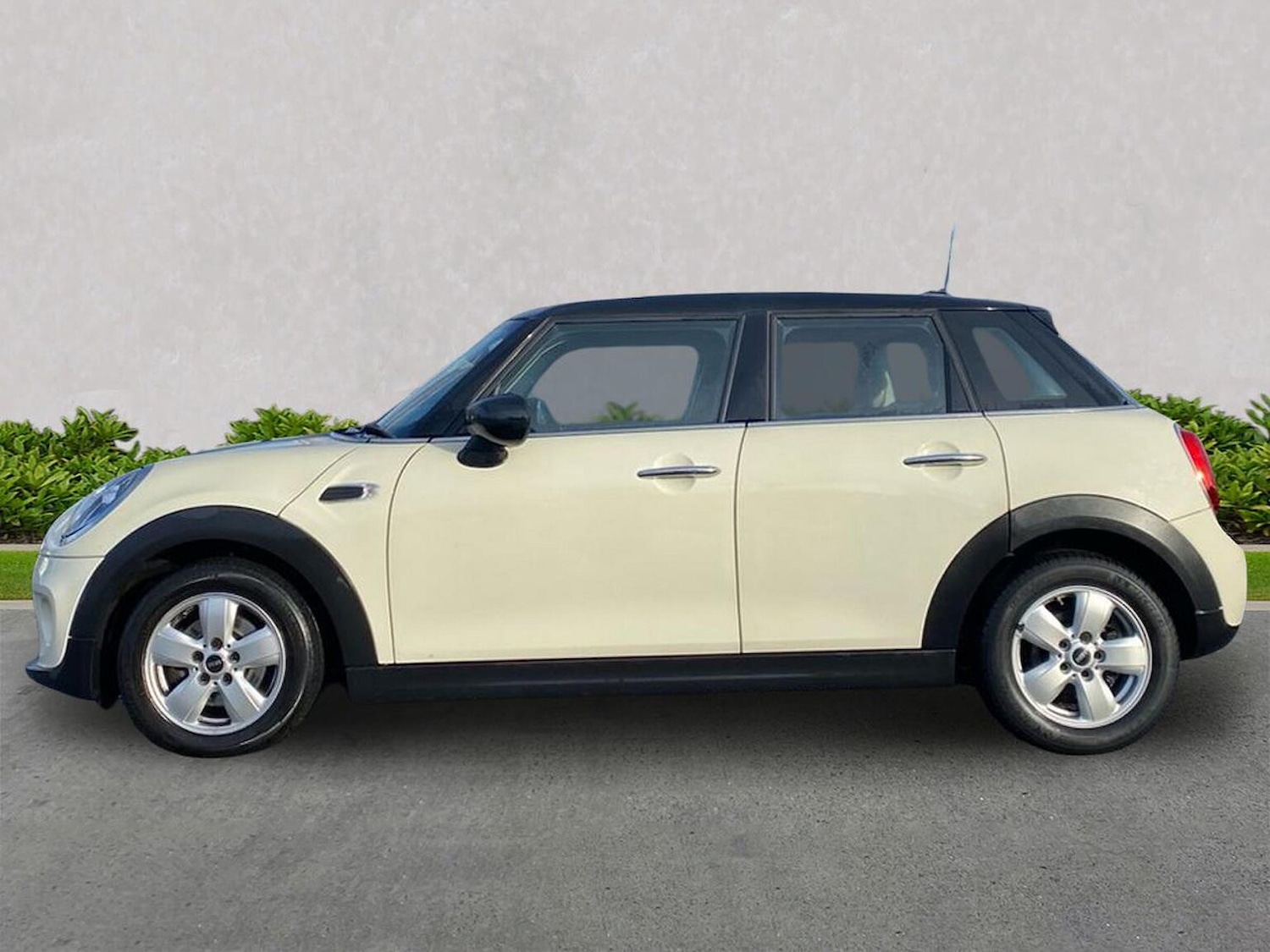 Used MINI Hatch 2019 for sale - 77701347: Photo 19