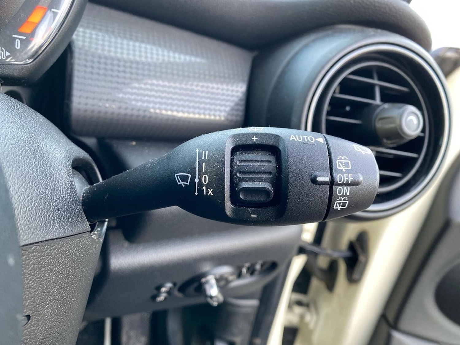 Used MINI Hatch 2019 for sale - 77701347: Photo 29