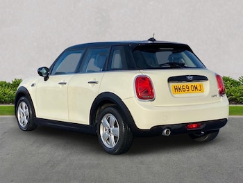 Used MINI Hatch 2019 for sale - 77701347: Photo