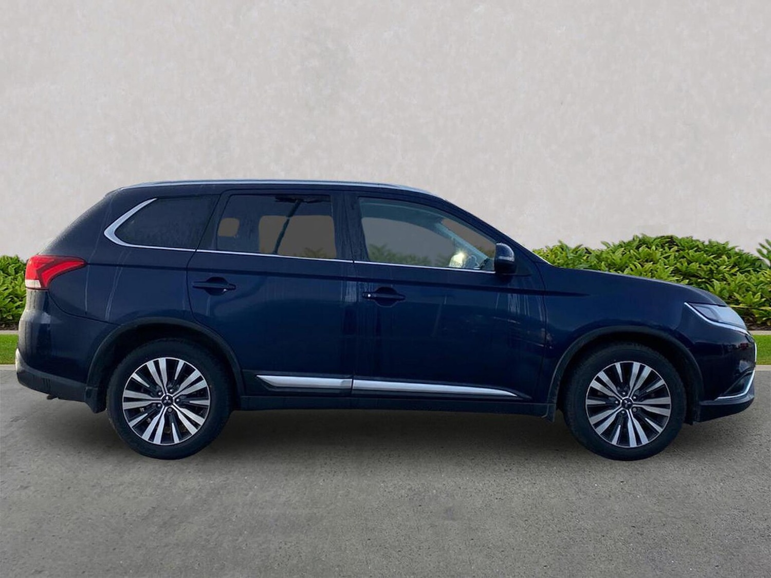 Used Mitsubishi Outlander 2020 for sale - 76412526: Photo 3