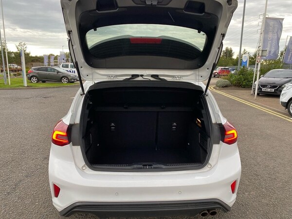 Used Ford Focus 2023 for sale - 76193213: Photo 17