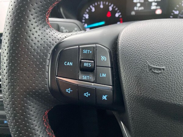 Used Ford Focus 2023 for sale - 76193213: Photo 26