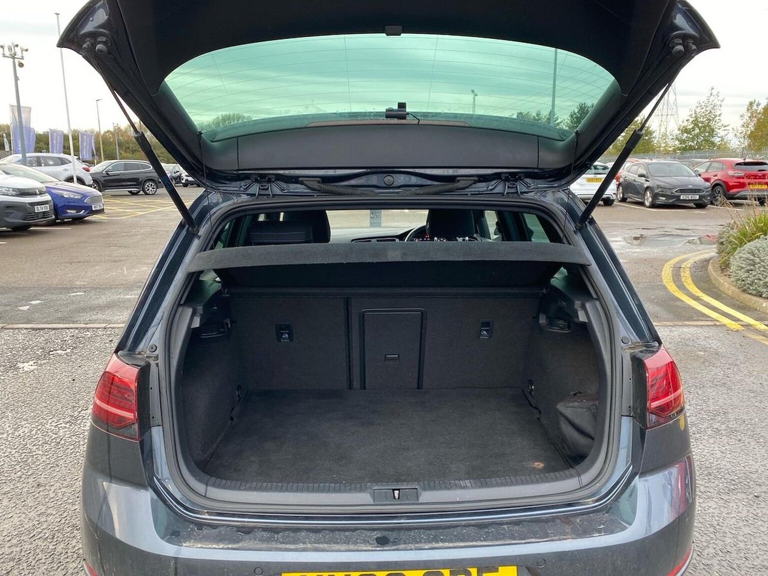 Used Volkswagen Golf 2020 for sale - 76651280: Photo 17