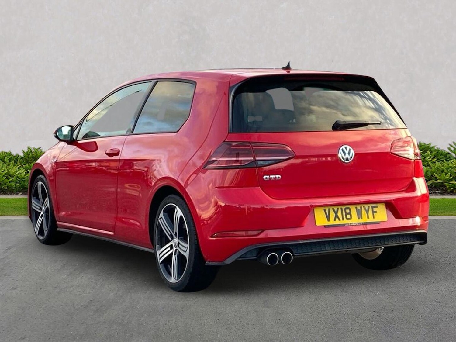 Used Volkswagen Golf 2018 for sale - 76725893: Photo 2