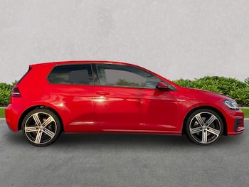 Used Volkswagen Golf 2018 for sale - 76725893: Photo