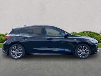 Used Ford Focus 2022 for sale - 79216532: Photo