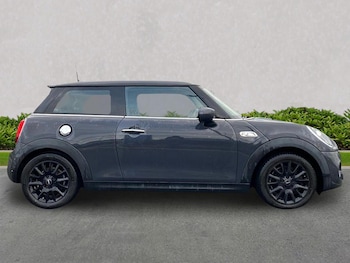 Used MINI Hatch 2020 for sale - 76430795: Photo