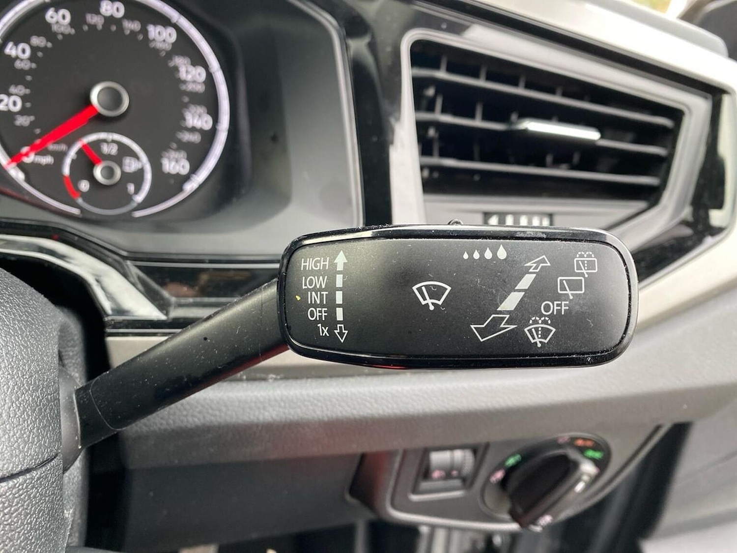 Used Volkswagen Polo 2020 for sale - 76583245: Photo 29