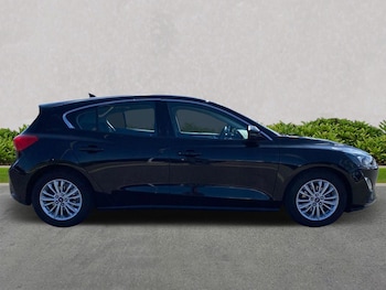 Used Ford Focus 2019 for sale - 75593204: Photo