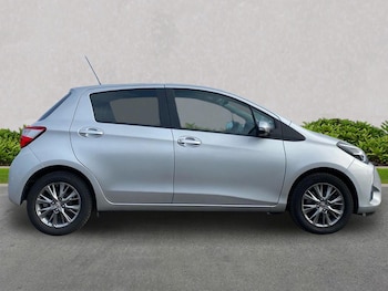 Used Toyota Yaris 2017 for sale - 78733607: Photo